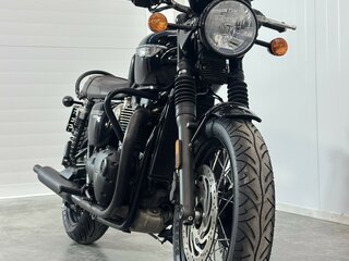 2017 Triumph Bonneville T120, чёрный, 879000 рублей, вид 3