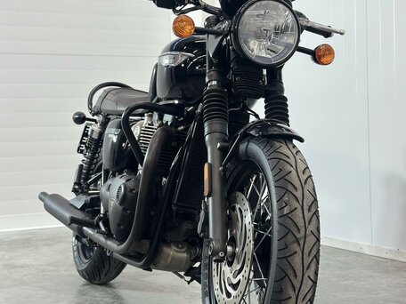 2017 Triumph Bonneville T120, чёрный, 879000 рублей, вид 3