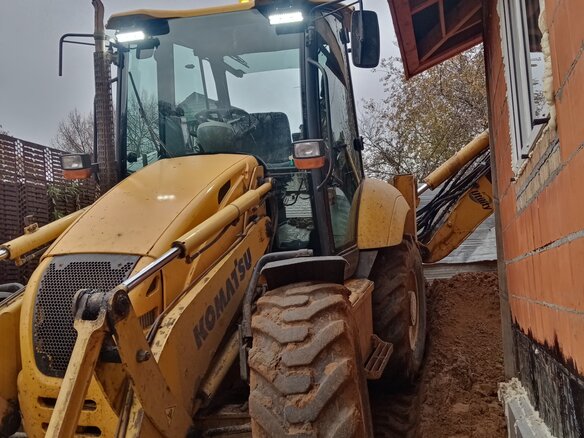 2006 Komatsu WB97S, жёлтый, 6150000 рублей - вид 6