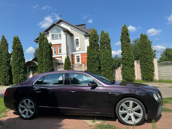 2014 Bentley Flying Spur II, красный, 6150000 рублей - вид 3