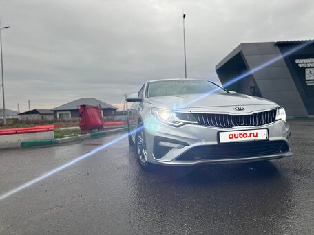 2019 Kia Optima IV Рестайлинг, серый, 1399999 рублей, вид 2