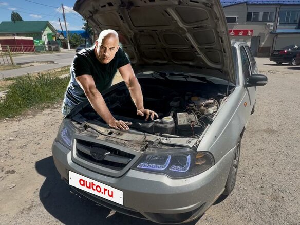 2010 Daewoo Nexia I Рестайлинг, серебристый, 300000 рублей - вид 8