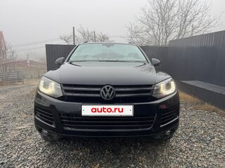 2011 Volkswagen Touareg II, чёрный, 3500000 рублей, вид 2