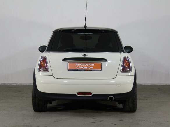 2009 Mini Hatch One II (R56), белый - вид 4
