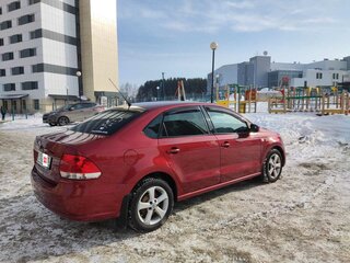 2011 Volkswagen Polo V, красный, 800000 рублей, вид 4