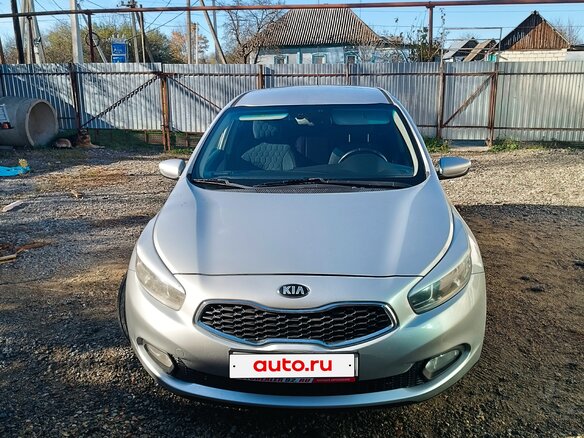 2013 Kia Ceed II, серебристый, 1270000 рублей - вид 1