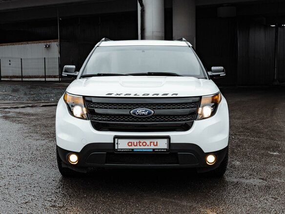 2014 Ford Explorer Sport V, белый, 2500000 рублей - вид 5