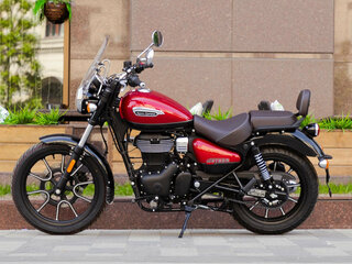 2024 Royal Enfield Meteor, голубой, 488900 рублей, вид 2