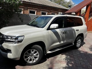 2020 Toyota Land Cruiser 200 Series Рестайлинг 2, белый, 8200000 рублей, вид 1