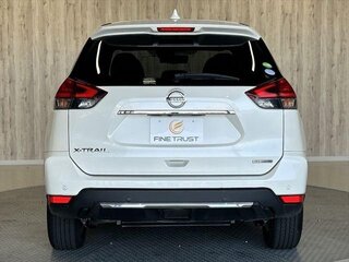 2017 Nissan X-Trail III, белый, 1455000 рублей, вид 4