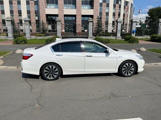 2013 Honda Accord IX, белый, 1655000 рублей, вид 3