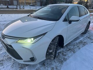 2019 Toyota Corolla XII (E210), белый, 2350000 рублей, вид 1