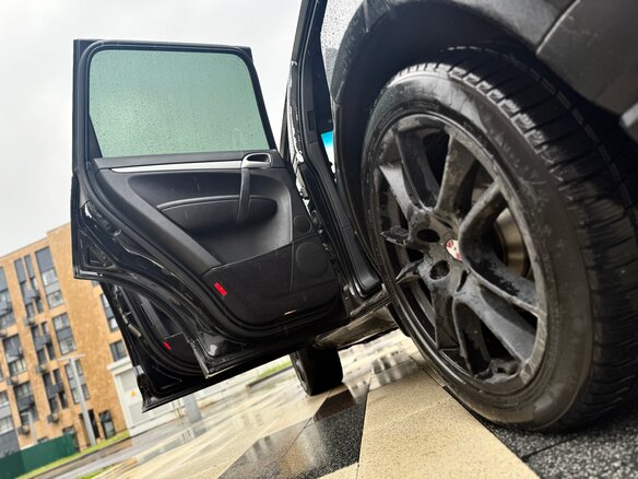 2008 Porsche Cayenne I Рестайлинг (957), чёрный, 2000000 рублей - вид 9