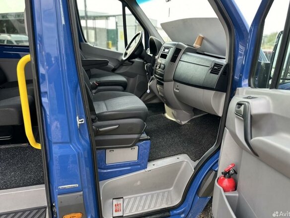 2013 Mercedes-Benz Sprinter, синий, 3150000 рублей - вид 8