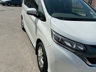 2019 Honda Freed II, белый, 1870000 рублей, вид 1