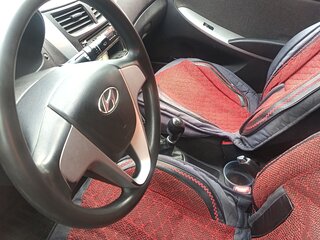 2011 Hyundai Solaris I, красный, 900000 рублей, вид 3