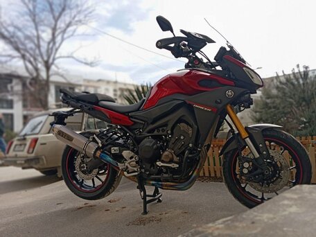 2016 Yamaha MT-09 Tracer (FJ-09), пурпурный, 760000 рублей, вид 4