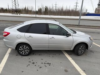 2024 Lada (ВАЗ) Granta I Рестайлинг, серебристый, 1280000 рублей, вид 3