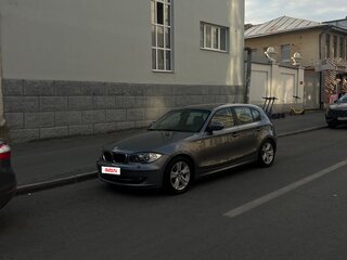 2011 BMW 1 серии 116i I (E81/E82/E87/E88) Рестайлинг, серый, 850000 рублей, вид 1