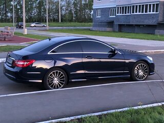 2011 Mercedes-Benz E-Класс 250 7G-Tronic IV (W212, S212, C207), синий, 1150000 рублей, вид 3