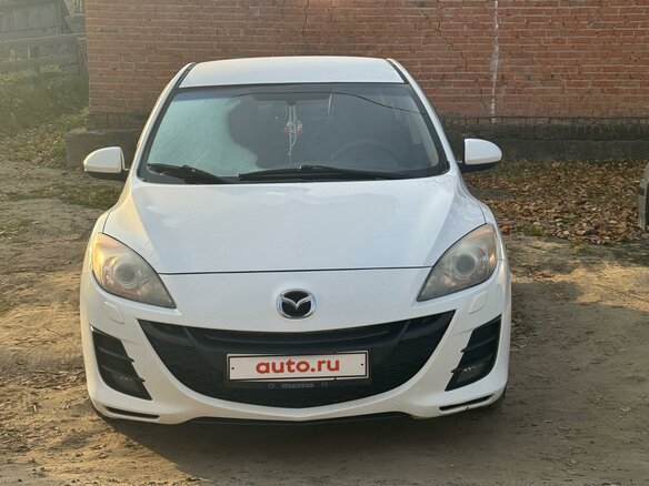 2011 Mazda 3 II (BL) Рестайлинг, белый, 1090000 рублей