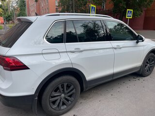 2019 Volkswagen Tiguan II, белый, 2300000 рублей, вид 2