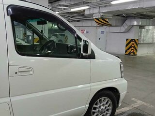 1999 Nissan Elgrand I (E50), белый, 850000 рублей, вид 2
