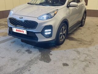 2019 Kia Sportage IV Рестайлинг, серебристый, 1650000 рублей, вид 2
