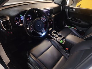 2021 Kia Sportage IV Рестайлинг, белый, 2650000 рублей, вид 5