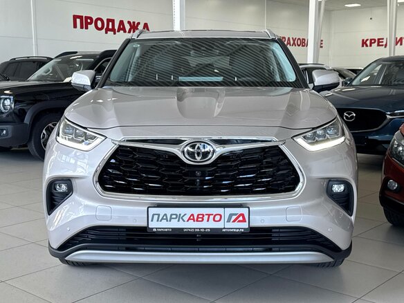 2026 Toyota Highlander IV (XU70), серебристый, 5090000 рублей - вид 1
