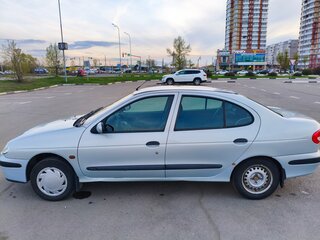 2001 Renault Megane I Рестайлинг, серый, 340000 рублей, вид 2