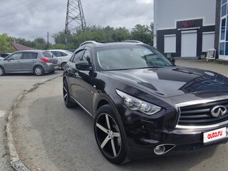 2015 Infiniti QX70, коричневый, 2370000 рублей, вид 2