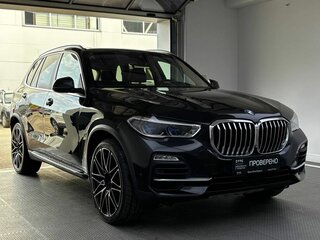 2020 BMW X5 40i IV (G05/G18), чёрный, 5599000 рублей, вид 3