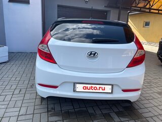 2015 Hyundai Solaris I Рестайлинг, белый, 695000 рублей, вид 4