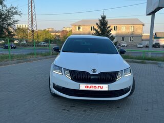 2018 Skoda Octavia III (A7) Рестайлинг, белый, 1999000 рублей, вид 4
