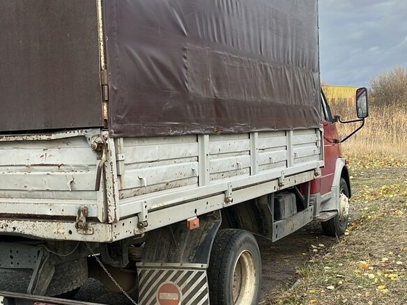 2005 ГАЗ Валдай, красный, 400000 рублей - вид 3