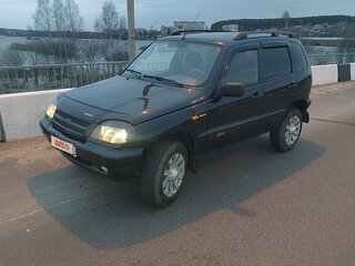 2006 Chevrolet Niva I, чёрный, 300000 рублей, вид 1