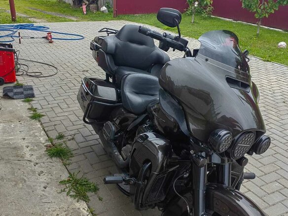2020 Harley-Davidson Electra Glide, коричневый, 2100000 рублей - вид 7
