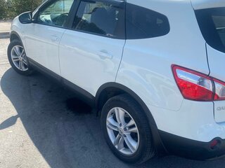 2011 Nissan Qashqai+2 I Рестайлинг, белый, 1350000 рублей, вид 3