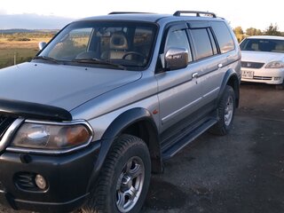 2004 Mitsubishi Pajero Sport I, серебристый, 1800000 рублей, вид 1