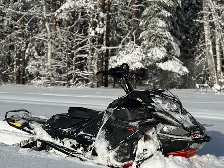 2020 BRP Ski-Doo Summit 850, чёрный, 1550000 рублей, вид 3