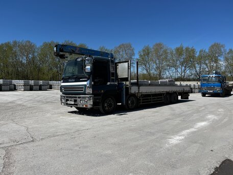 1998 Isuzu Giga (C-series), синий, 9950000 рублей, вид 5
