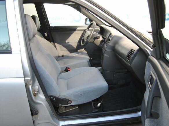 2008 Lada (ВАЗ) 2112, серебристый - вид 15