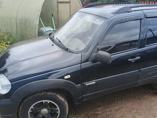 2011 Chevrolet Niva I Рестайлинг, чёрный, 360000 рублей, вид 4