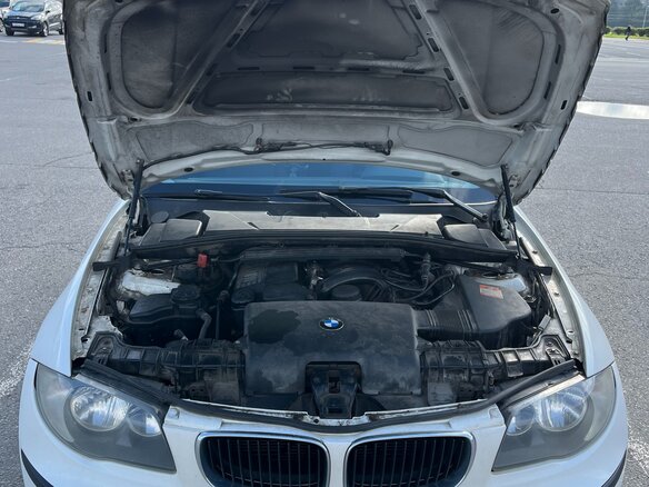 2010 BMW 1 серии 116i I (E81/E82/E87/E88) Рестайлинг, белый, 650000 рублей - вид 16