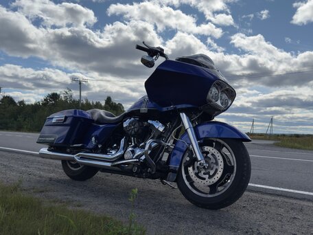 2011 Harley-Davidson Road Glide Limited, синий, 900000 рублей, вид 1