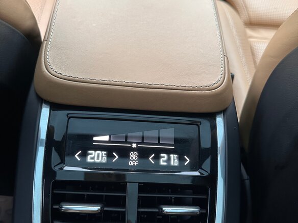 2016 Volvo XC90 II, чёрный, 4700000 рублей - вид 29