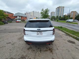 2013 Ford Explorer Sport V, белый, 2250000 рублей, вид 3