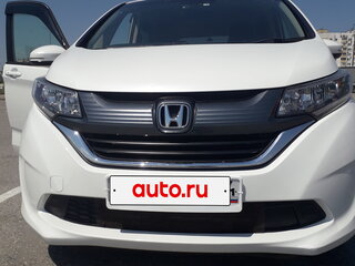 2019 Honda Freed+ II, белый, 1600000 рублей, вид 1