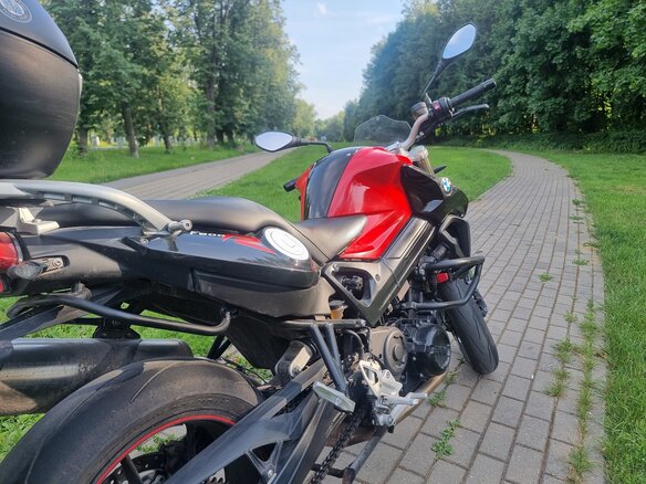 2018 BMW F 800 R, красный, 800000 рублей - вид 5